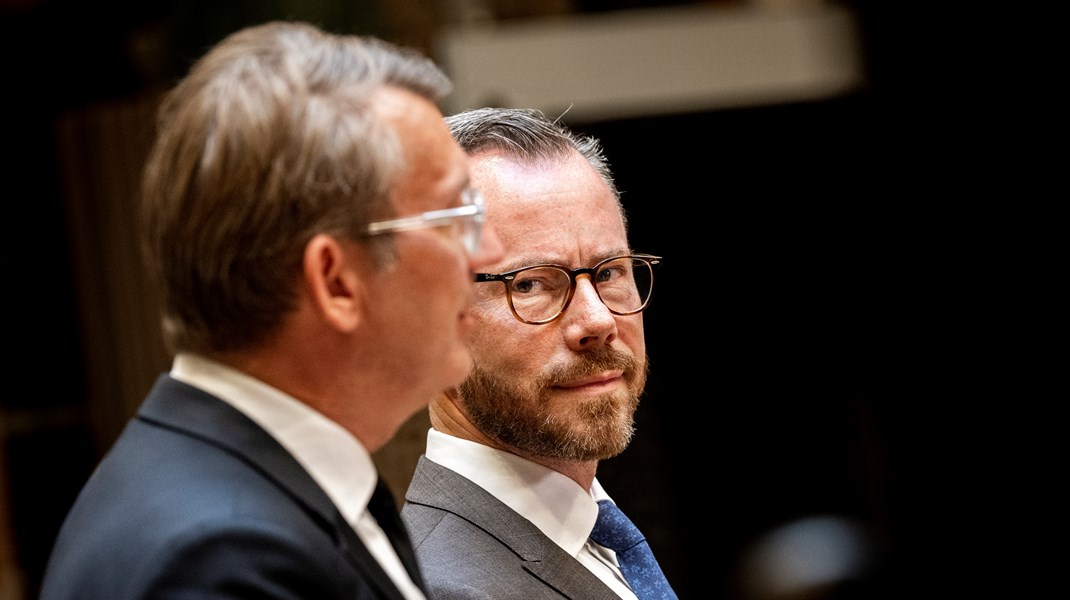 Jakob Ellemann-Jensen går ikke dybt ned i den rolle, Troels Lund Poulsen spillede for hans fald. Det sidder fortsat dybt i den loyale (parti)soldat, at man ikke kritiserer formanden.