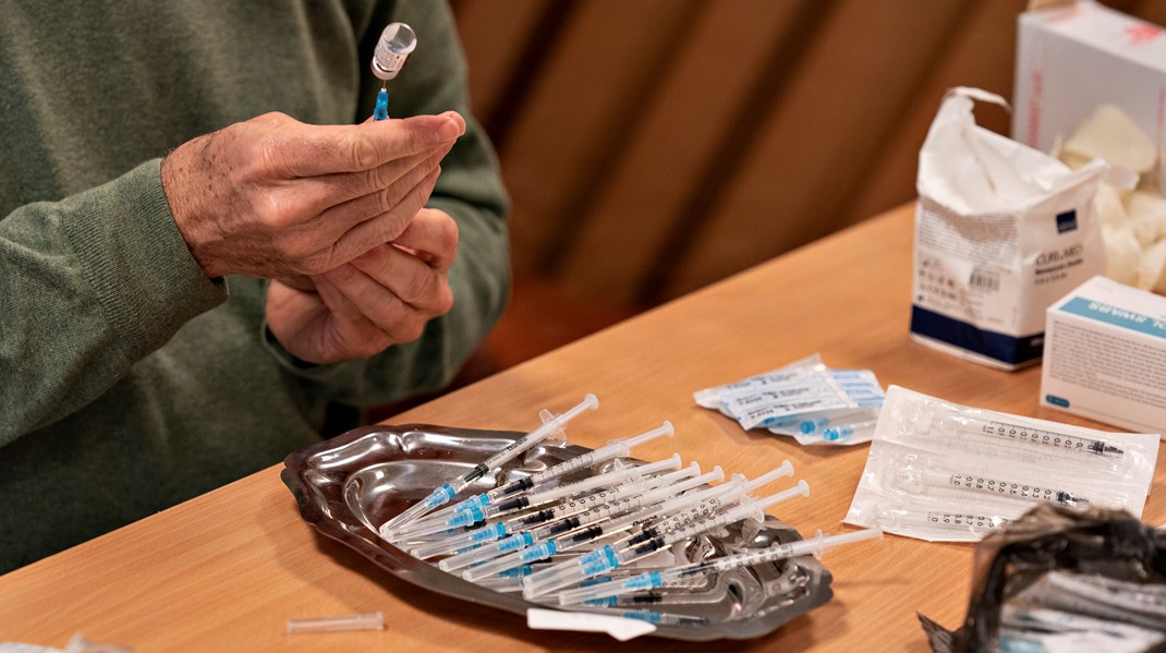 Professor: Lægestandens tabu om vacciners bivirkninger er både fattigt og farligt