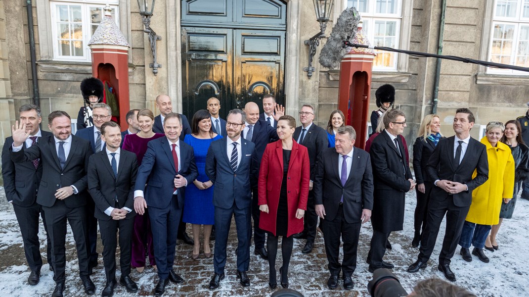 SVM slog rekord med 25 ministre: Se størrelsen på alle regeringer siden 1945