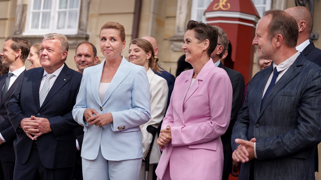 Fremtiden må visse, om der skal hentes inspiration i Schlüters dristige parlamentariske adfærd, hvor lovforslag under trussel om valg blev sat til afstemning uden forudgående aftaler,&nbsp;skriver Niels Wium Olesen.