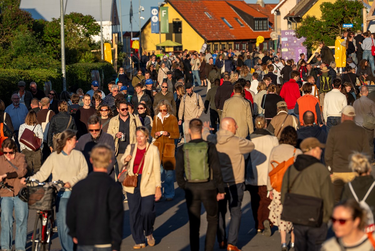 Folkemøde på bagkant: Hvem tager ansvar for samfundet, uden at få noget igen?