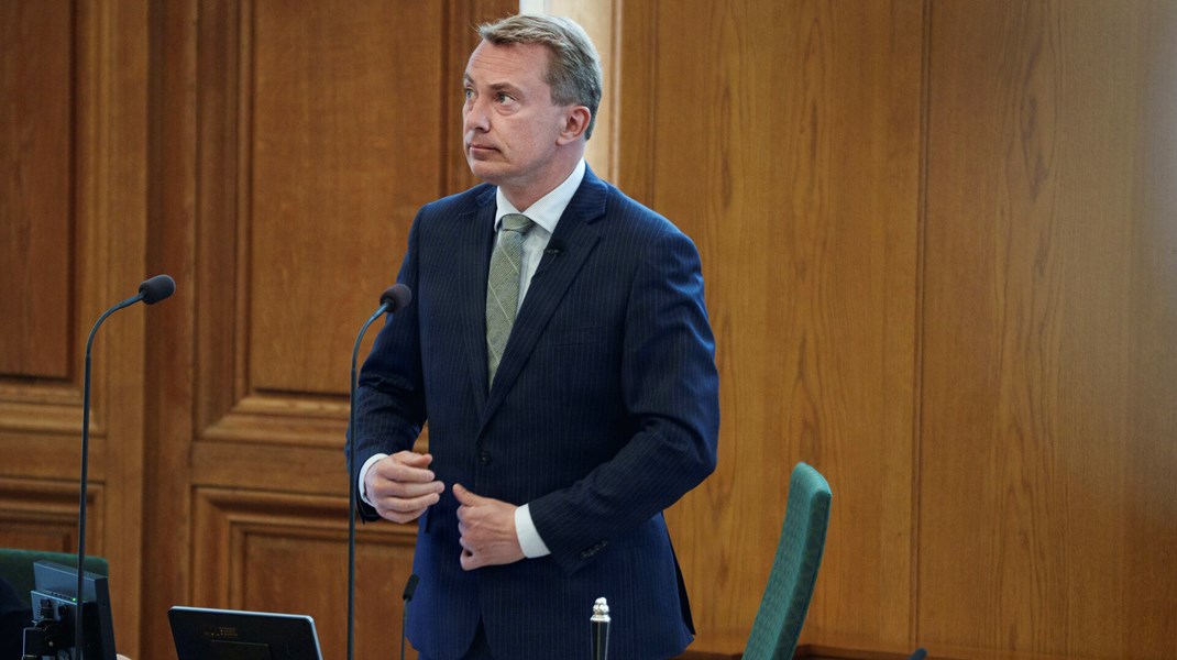 Messerschmidt fik sin benzindag i Folketinget. Men Socialdemokratiet havde taget tæskeholdet med