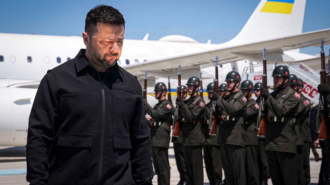 Zelenskyj i opråb: "Vi eliminerer 30.000 russiske soldater hver måned. Tror I virkelig, det er rigtigt at efterlade os uden for Nato?"