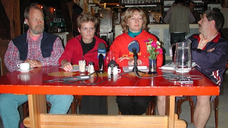 Enhedslisten efter et sommergruppemøde på Christinia - det var før Keld Albrechtsen og Søren Søndergaard faldt for partiets regel om rotation.